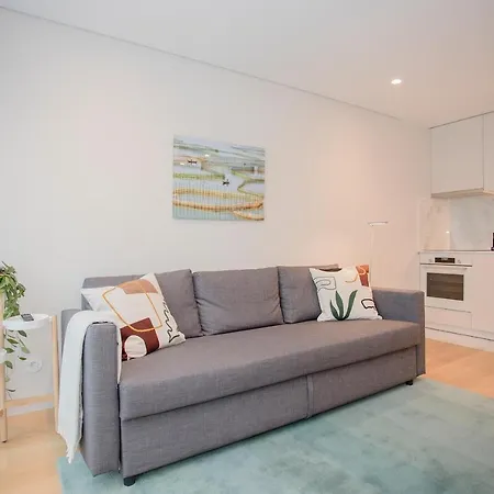 Primrose Apartment *